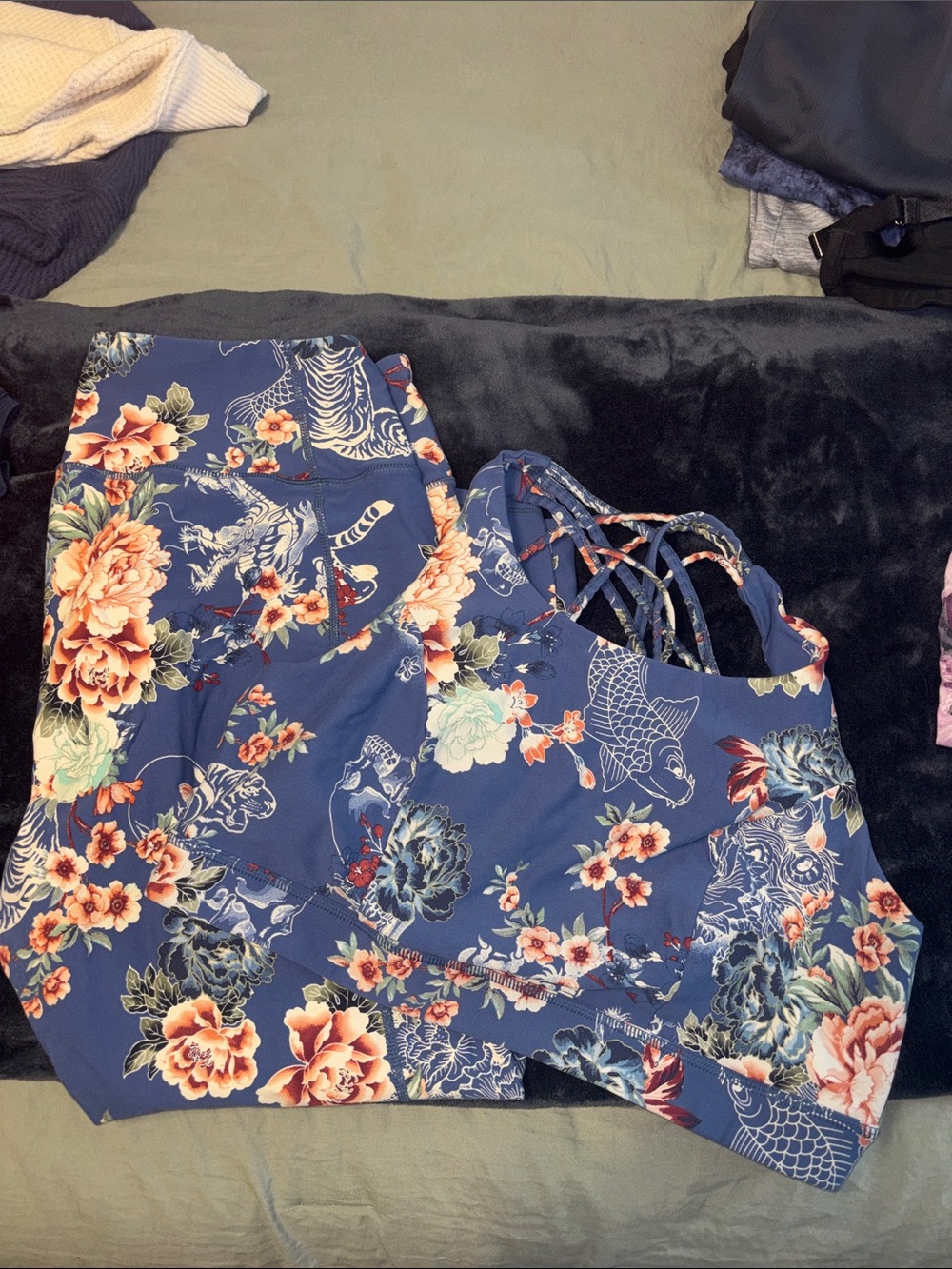 torrid Navy Floral Sports Bra and active capri leggings set
